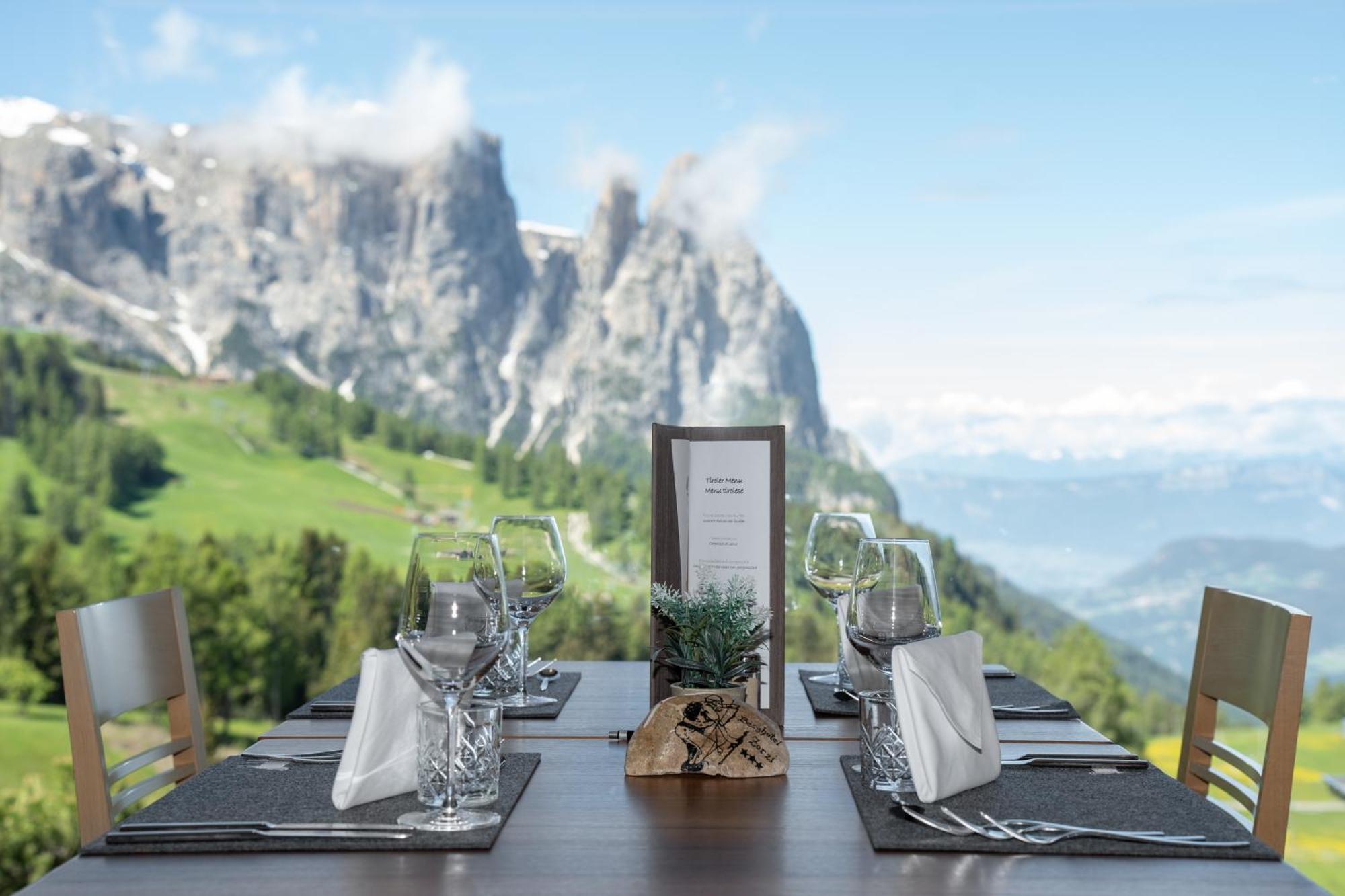 Berghotel Zorzi Alpe Di Siusi Esterno foto